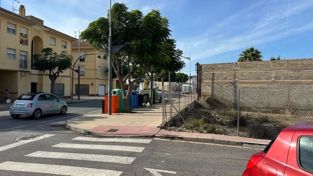 Ubebygd land til salgs i Rojales - € 344 500 (Ref: 8603291)