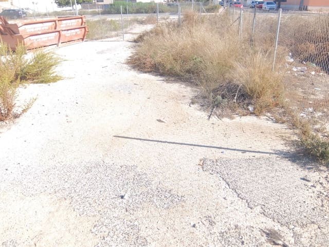Undeveloped Land for rent in Rojales - € 400 (Ref: 8608055)
