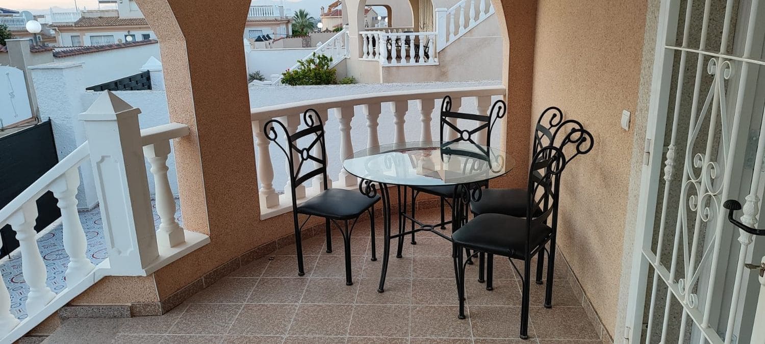 3 bedroom Villa for sale in Rojales with pool garage - € 254,000 (Ref: 8800511)