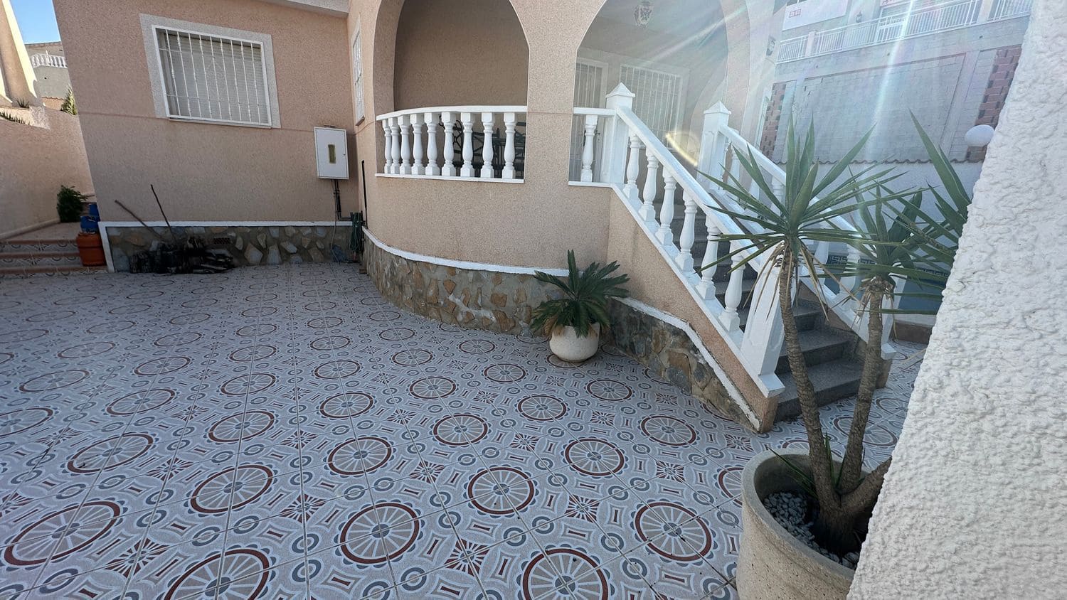 3 bedroom Villa for sale in Rojales with pool garage - € 254,000 (Ref: 8800511)