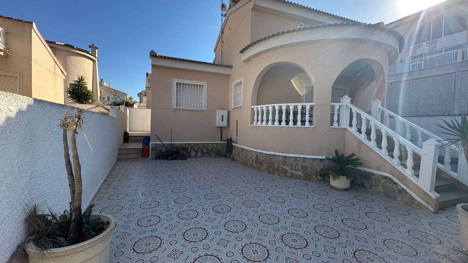 3 bedroom Villa for sale in Rojales with pool garage - € 254,000 (Ref: 8800511)