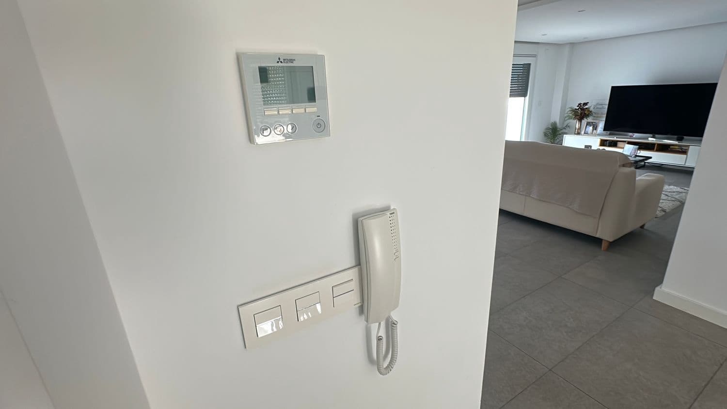 3 bedroom Apartment for sale in Jacarilla - € 235,000 (Ref: 8840583)