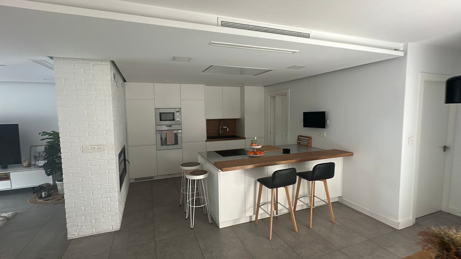 3 bedroom Apartment for sale in Jacarilla - € 235,000 (Ref: 8840583)