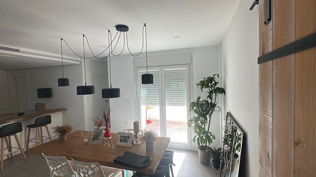 3 makuuhuone Huoneisto myytävänä paikassa Jacarilla - 235 000 € (Ref: 8840583)