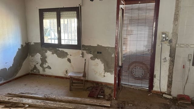 2 soveværelse Byhus til salg i Formentera del Segura med garage - € 79.000 (Ref: 8925928)