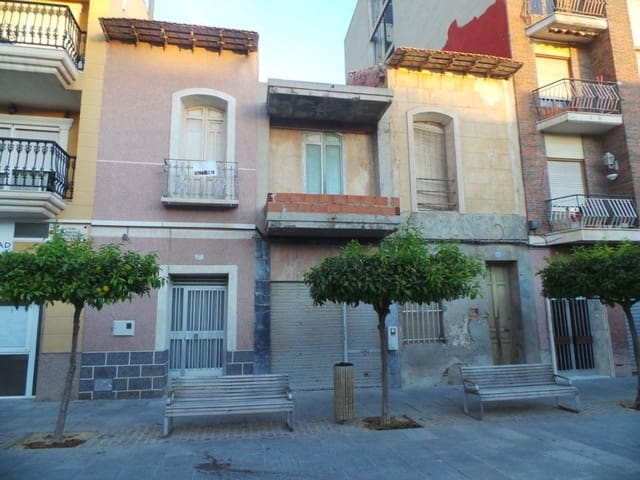 9 sypialnia Finka/Dom wiejski na sprzedaż w Rafal z garażem - 215 000 € (Ref: 9175989)