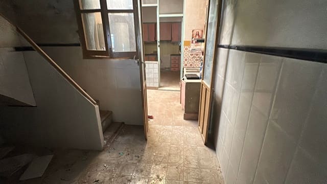 9 sypialnia Finka/Dom wiejski na sprzedaż w Rafal z garażem - 215 000 € (Ref: 9175989)