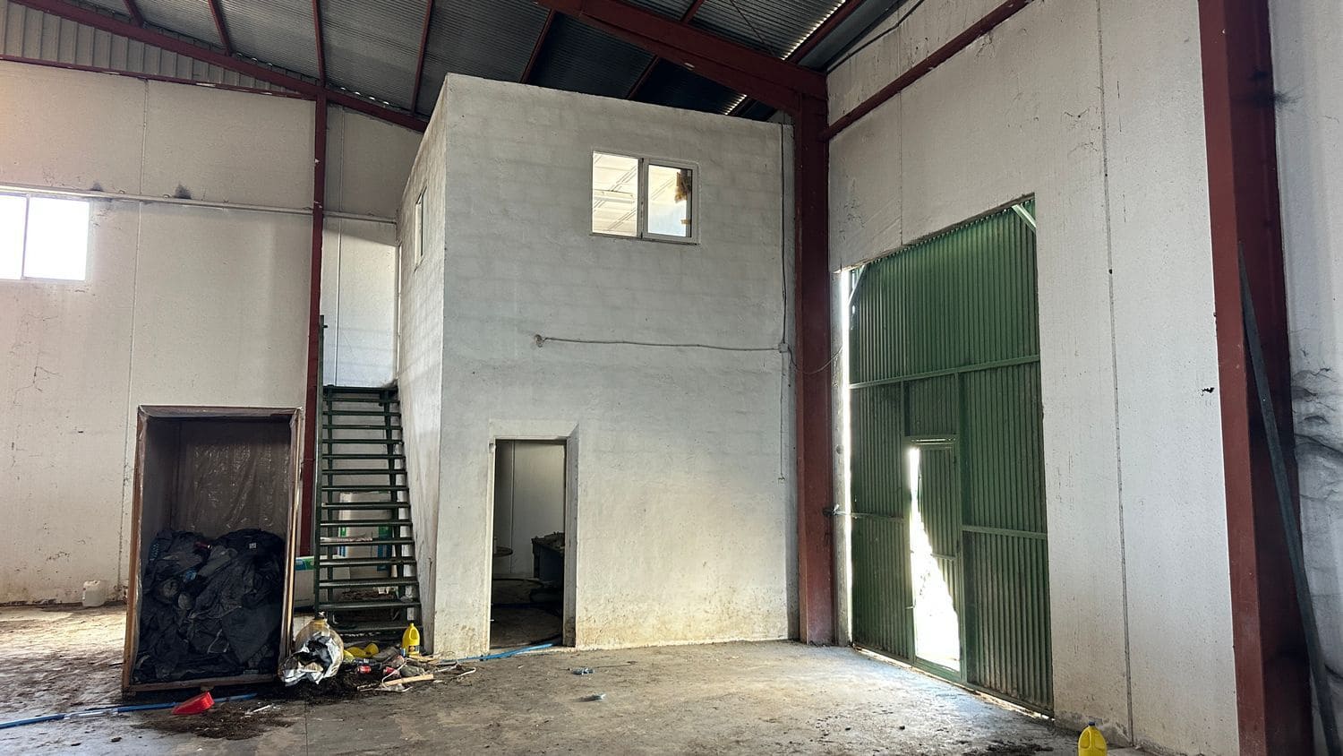 Erhverv til leje i Orihuela - € 1.250 (Ref: 9232105)