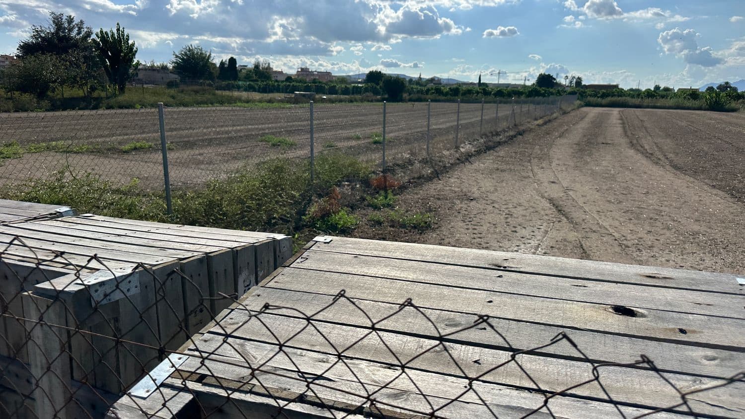 Grunde uden byggetilladelser til leje i Formentera del Segura - € 275 (Ref: 9275412)