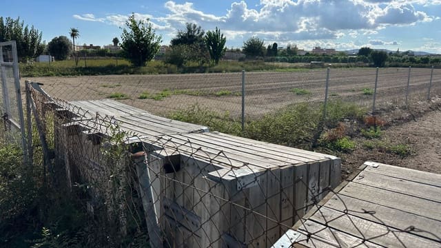 Grunde uden byggetilladelser til leje i Formentera del Segura - € 275 (Ref: 9275412)