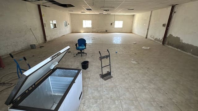 Commercial for rent in Molins - Campaneta - San Bartolomé, Orihuela - € 850 (Ref: 9290946)