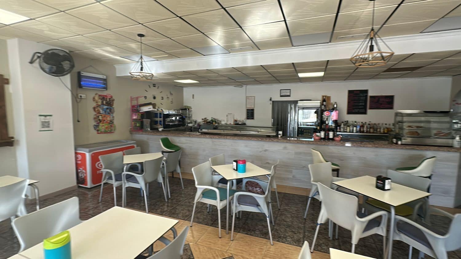 Restaurant/Bar til leje i Formentera del Segura - € 600 (Ref: 9404447)