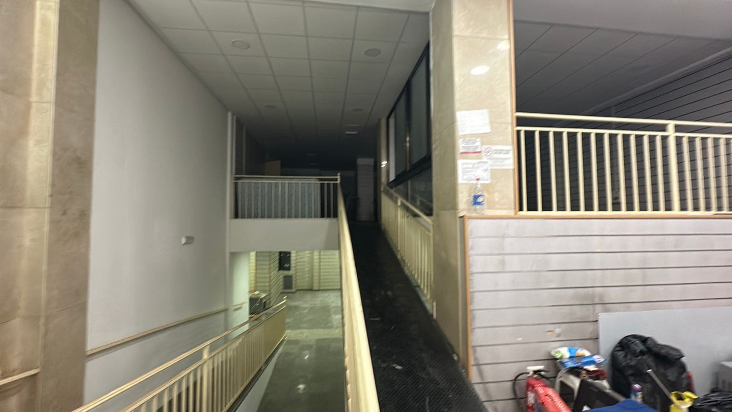 Kommersiell att hyra i Almoradi - 1 500 € (Ref: 9404448)