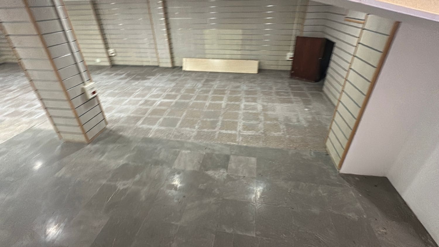 Kommersiell att hyra i Almoradi - 1 500 € (Ref: 9404448)