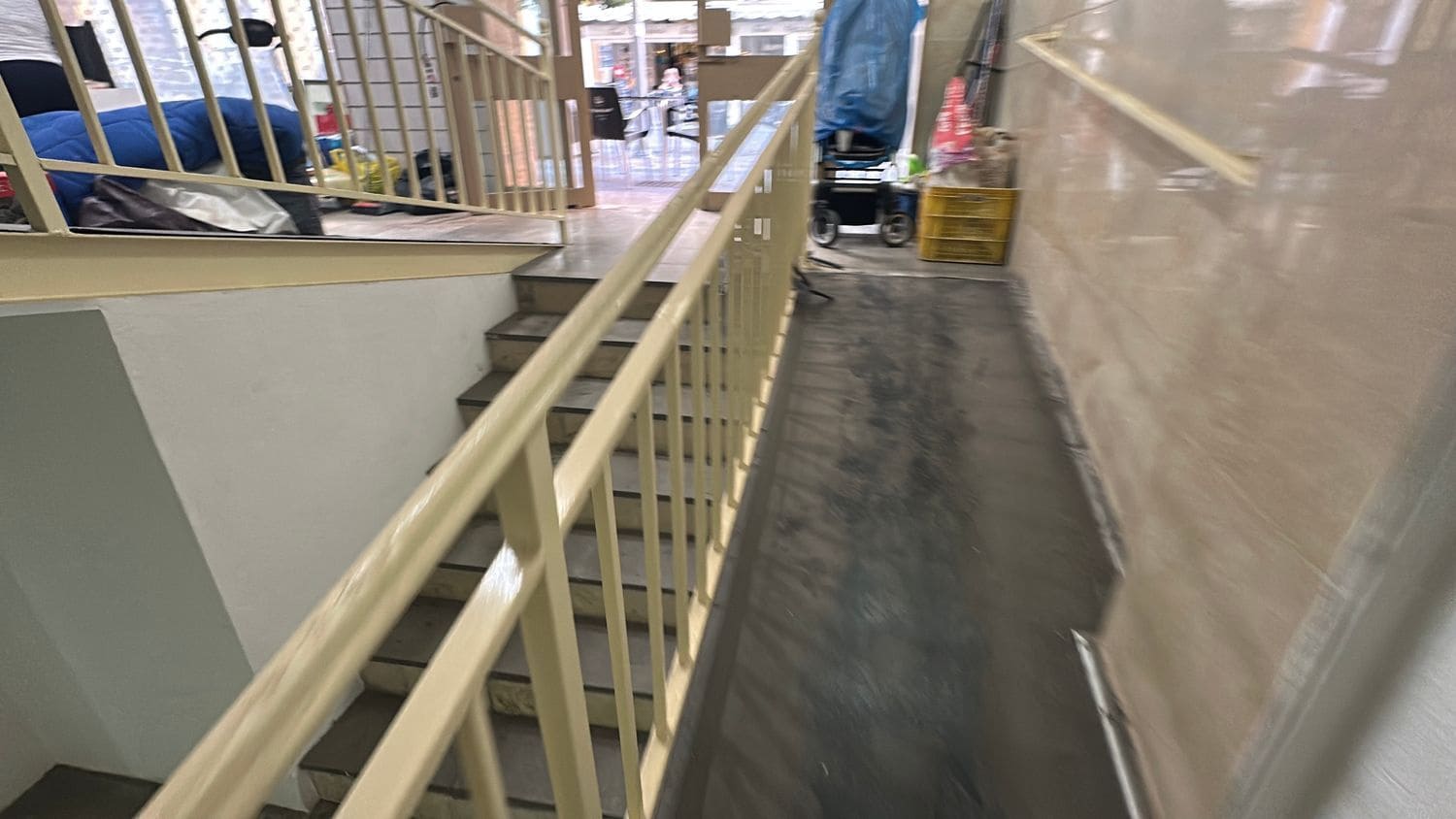 Kommersiell att hyra i Almoradi - 1 500 € (Ref: 9404448)