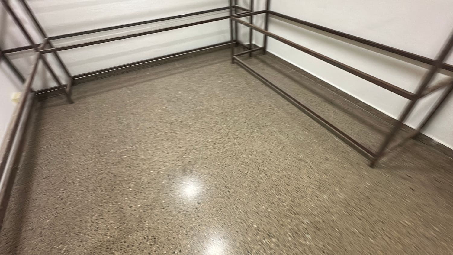 Kommersiell att hyra i Almoradi - 1 500 € (Ref: 9404448)