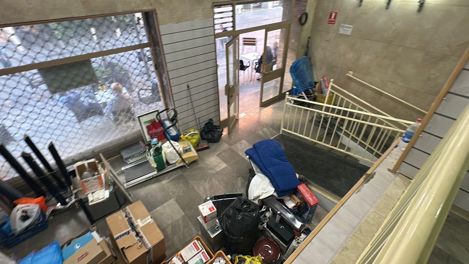 Kommersiell att hyra i Almoradi - 1 500 € (Ref: 9404448)