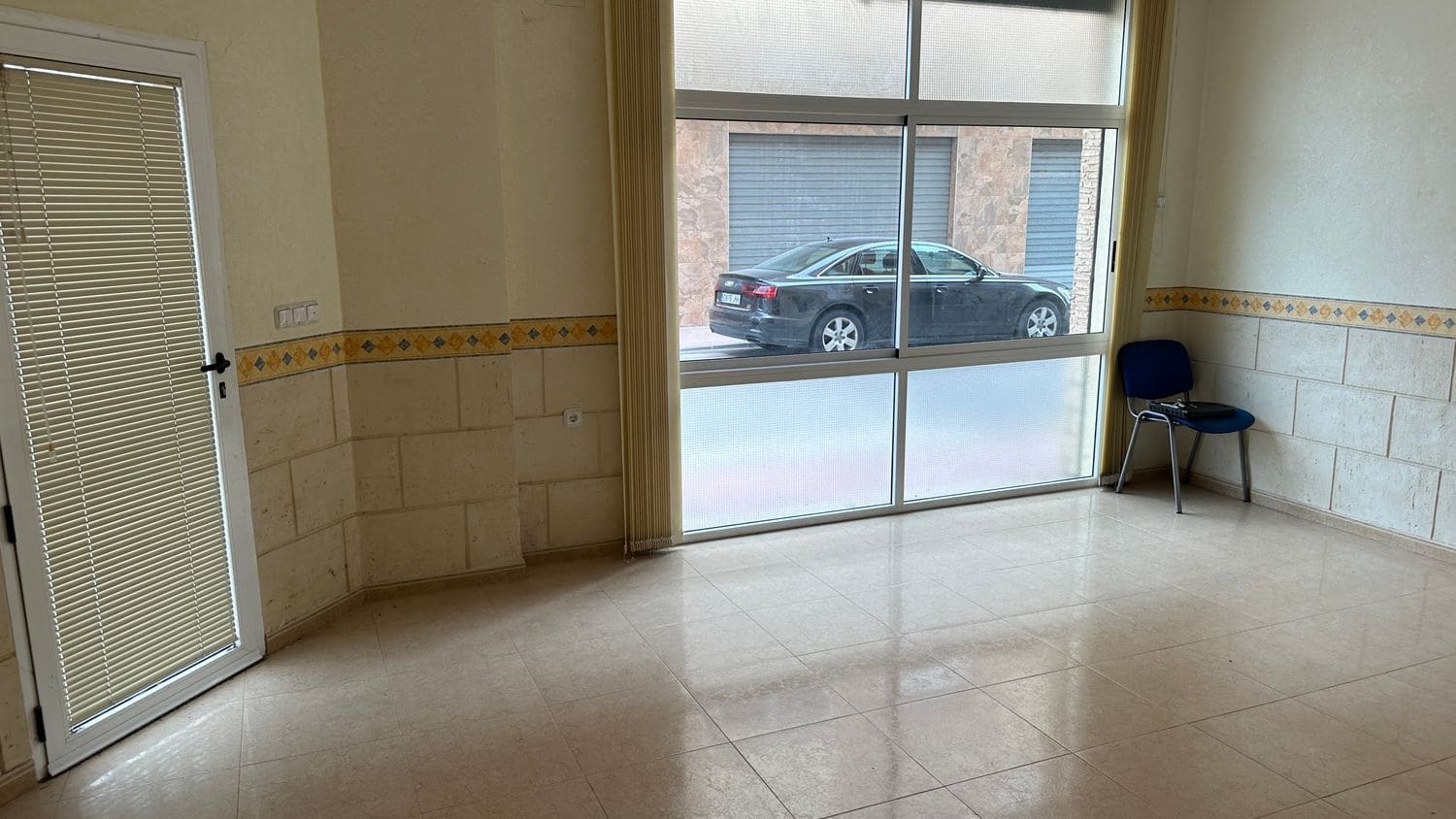 Kommersiell att hyra i Formentera del Segura - 400 € (Ref: 9465122)