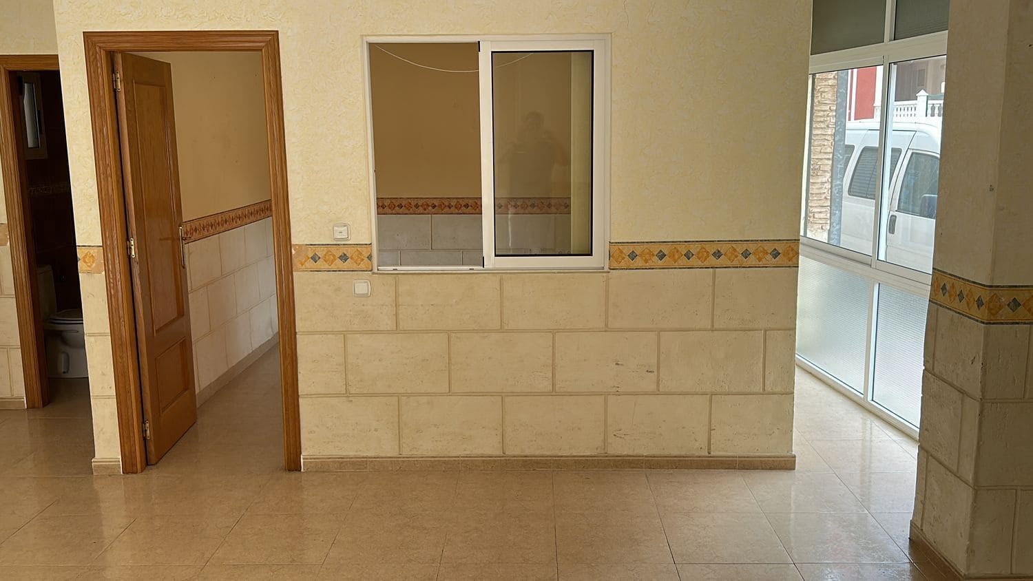 Kommersiell att hyra i Formentera del Segura - 400 € (Ref: 9465122)