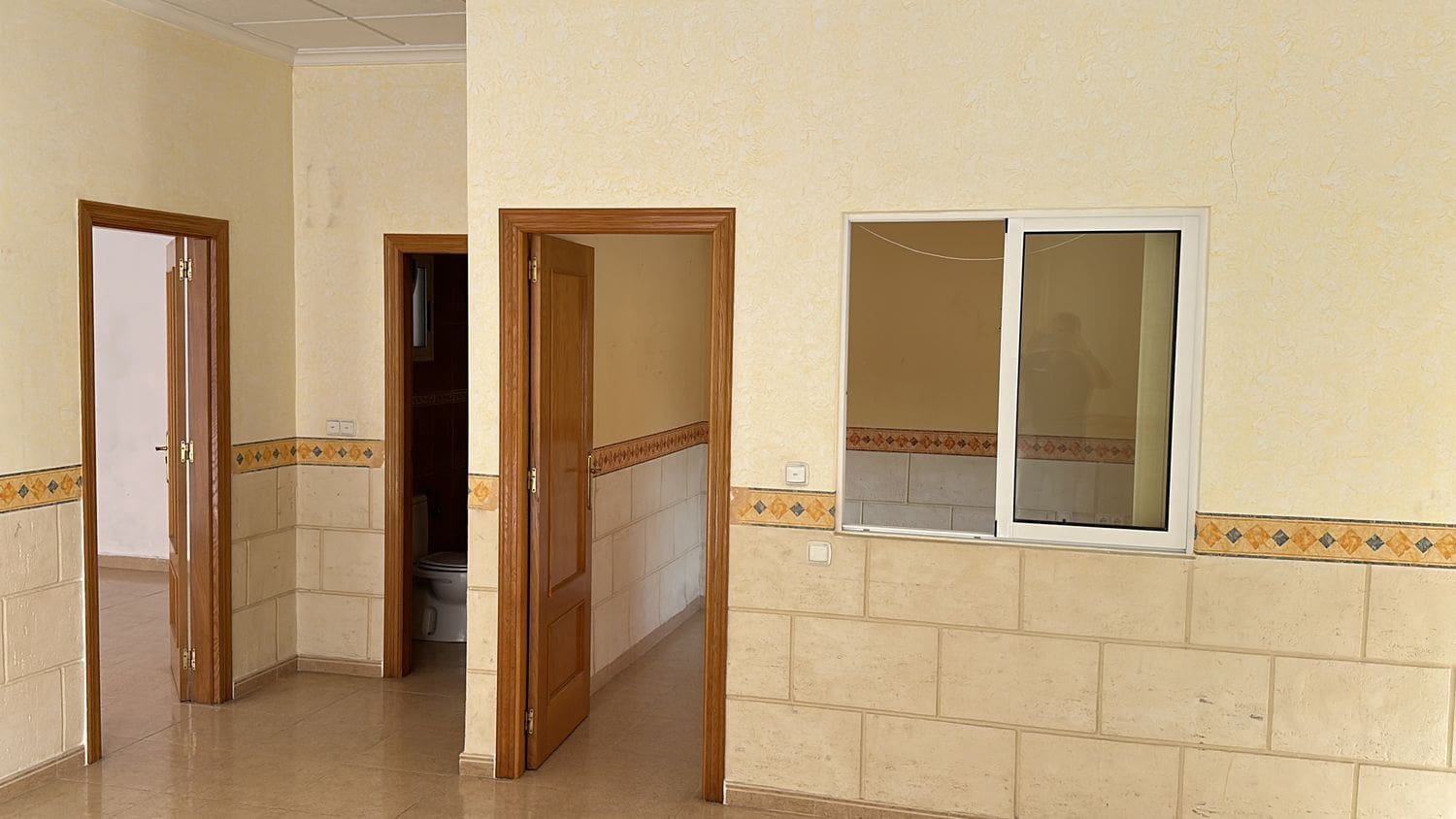 Kommersiell att hyra i Formentera del Segura - 400 € (Ref: 9465122)