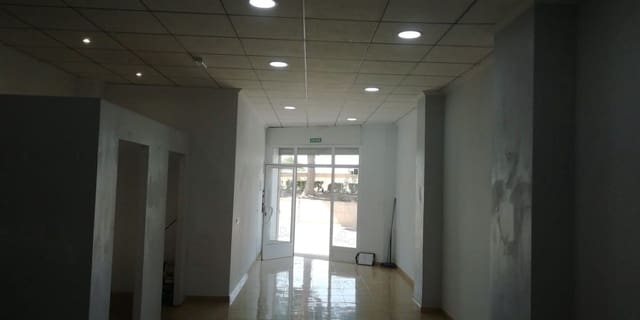 Commerciale da affittare in Formentera del Segura - 350 € (Rif: 9536634)