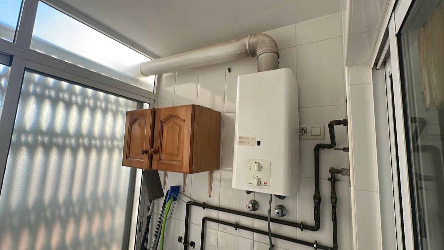 3 Zimmer Apartment zu vermieten in Almoradi mit Garage - 700 € (Ref: 9560873)