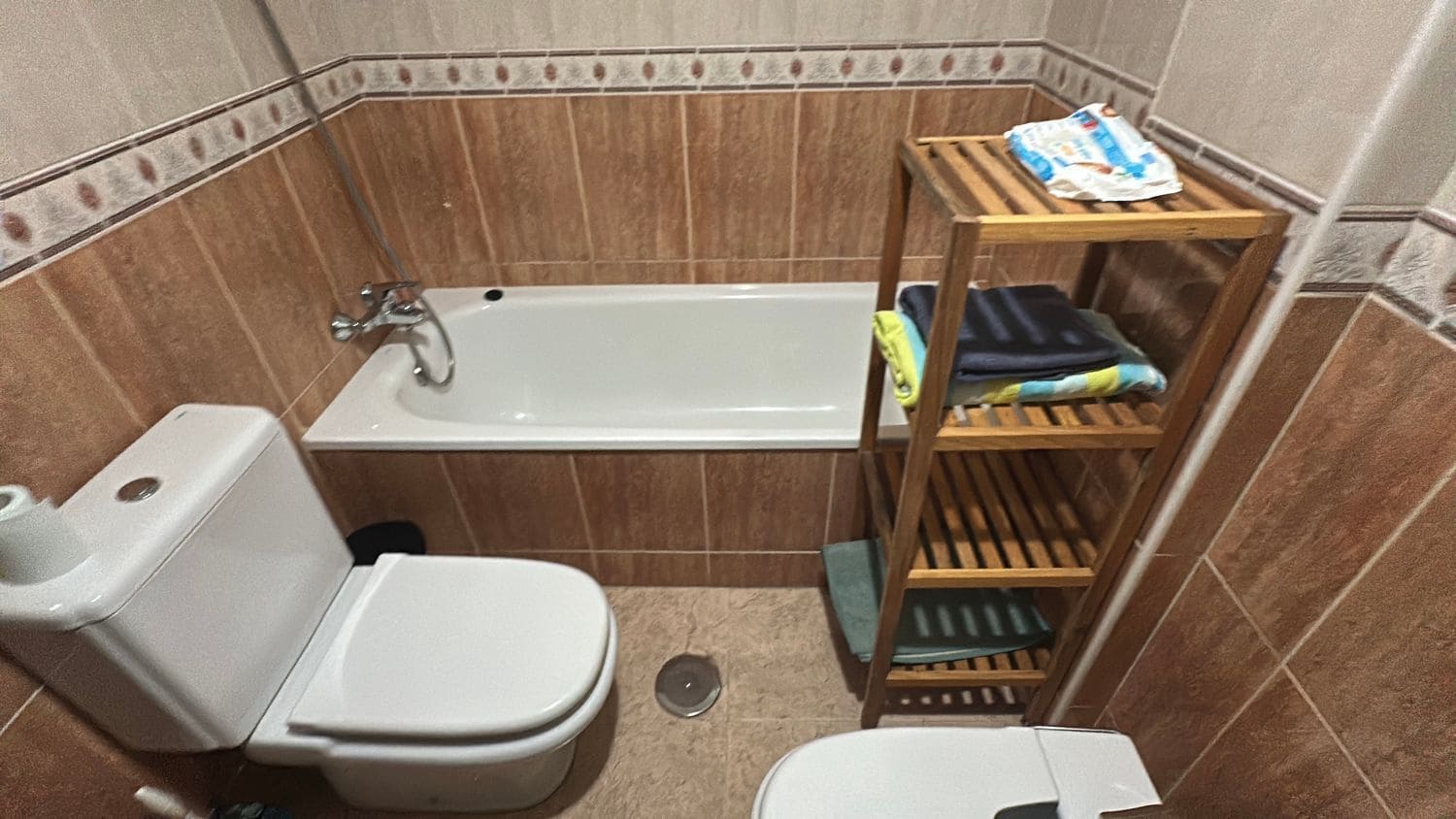 3 Zimmer Apartment zu vermieten in Almoradi mit Garage - 700 € (Ref: 9560873)