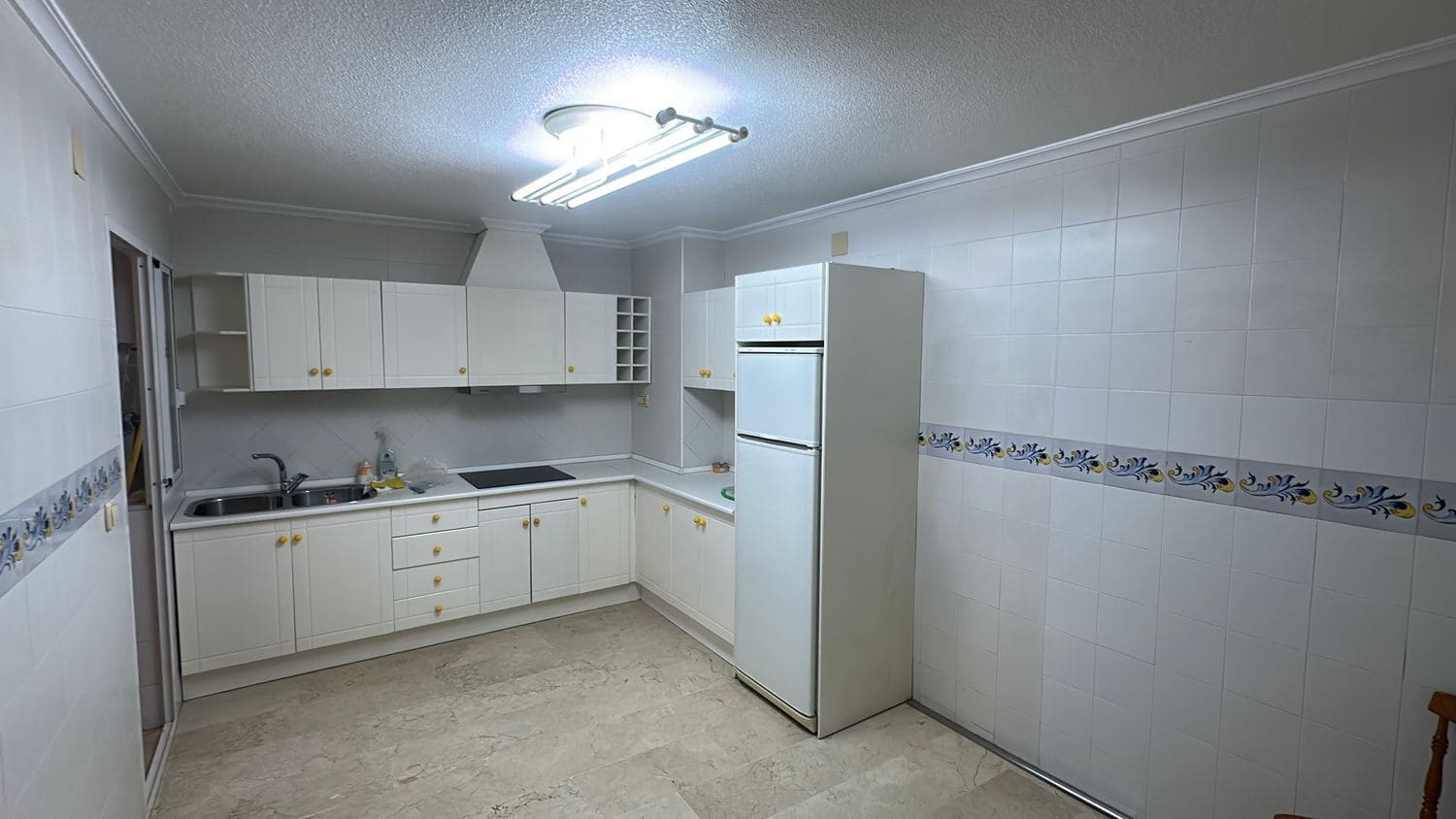 3 bedroom Apartment for rent in Almoradi with garage - € 700 (Ref: 9564287)