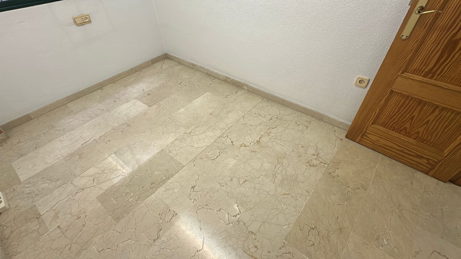 3 bedroom Apartment for rent in Almoradi with garage - € 700 (Ref: 9564287)