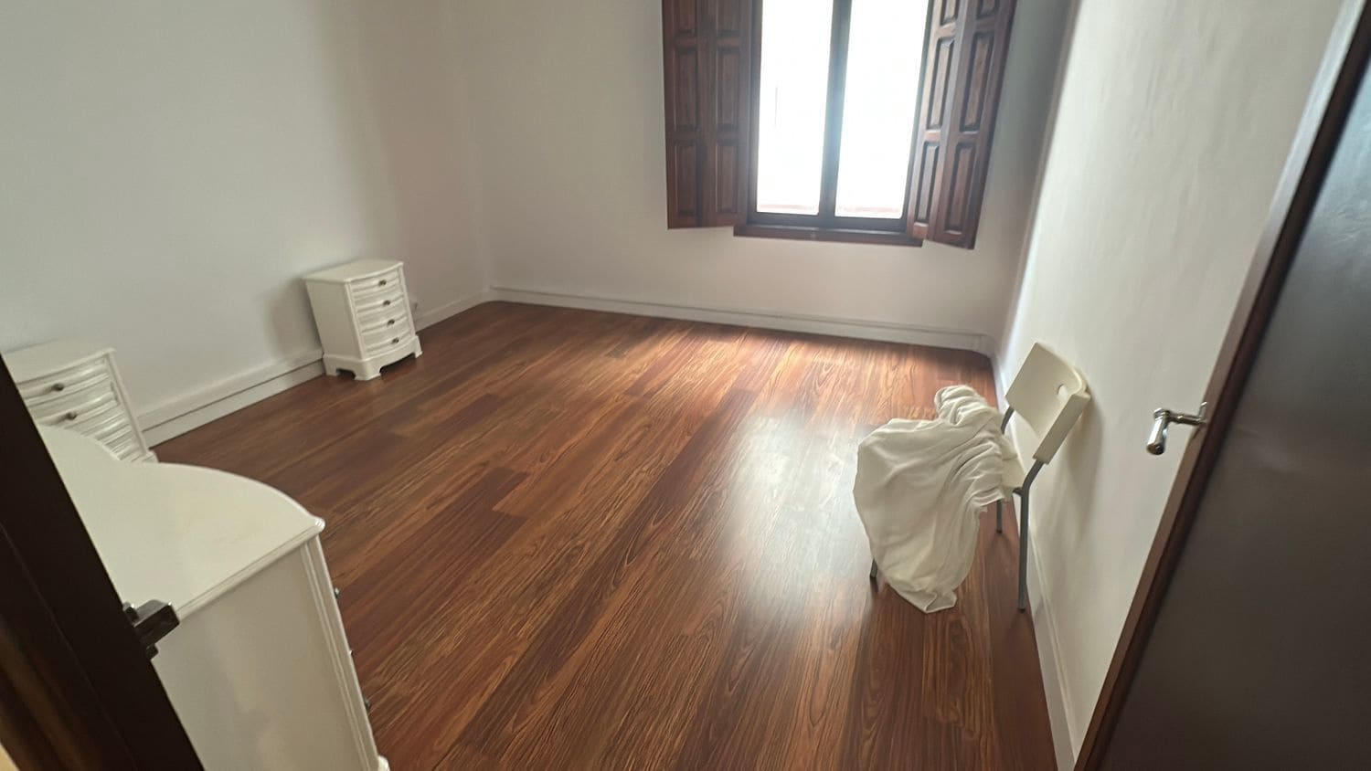 5 bedroom Apartment for rent in Almoradi with garage - € 700 (Ref: 9564288)
