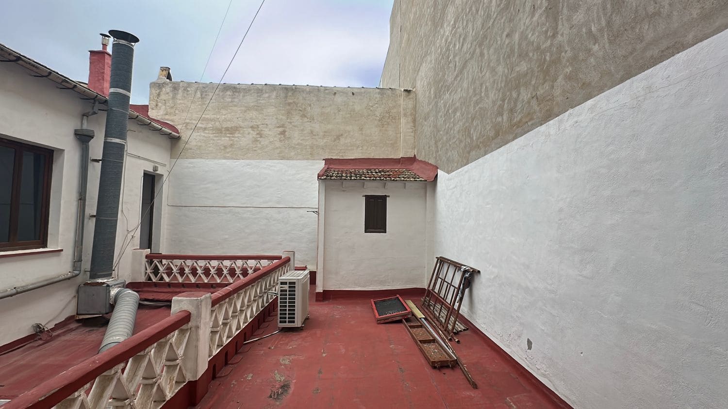 5 bedroom Apartment for rent in Almoradi with garage - € 700 (Ref: 9564288)