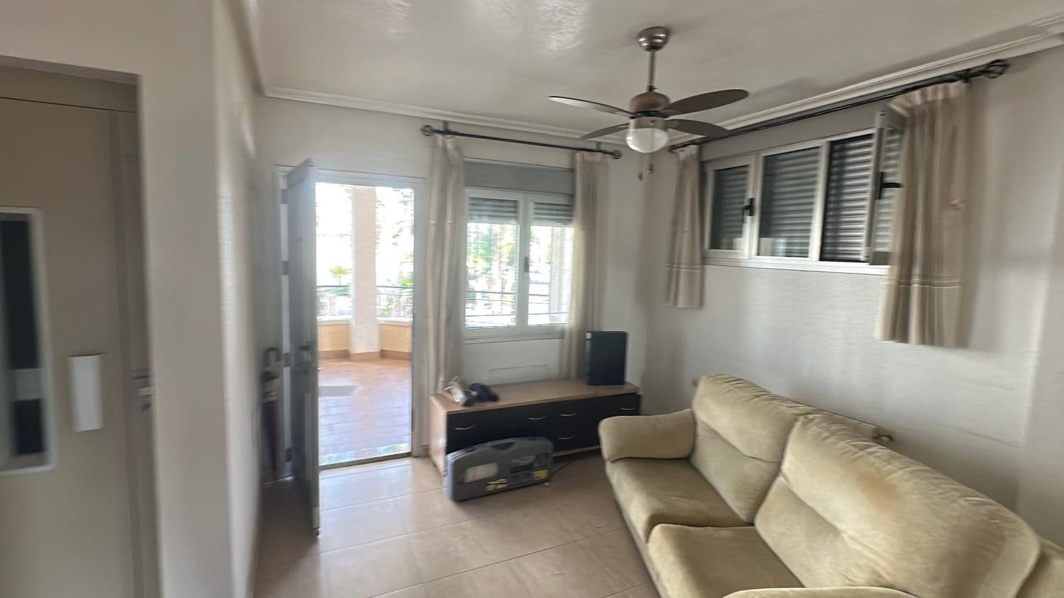 3 bedroom Townhouse for rent in Daya Nueva with garage - € 1,200 (Ref: 9564289)