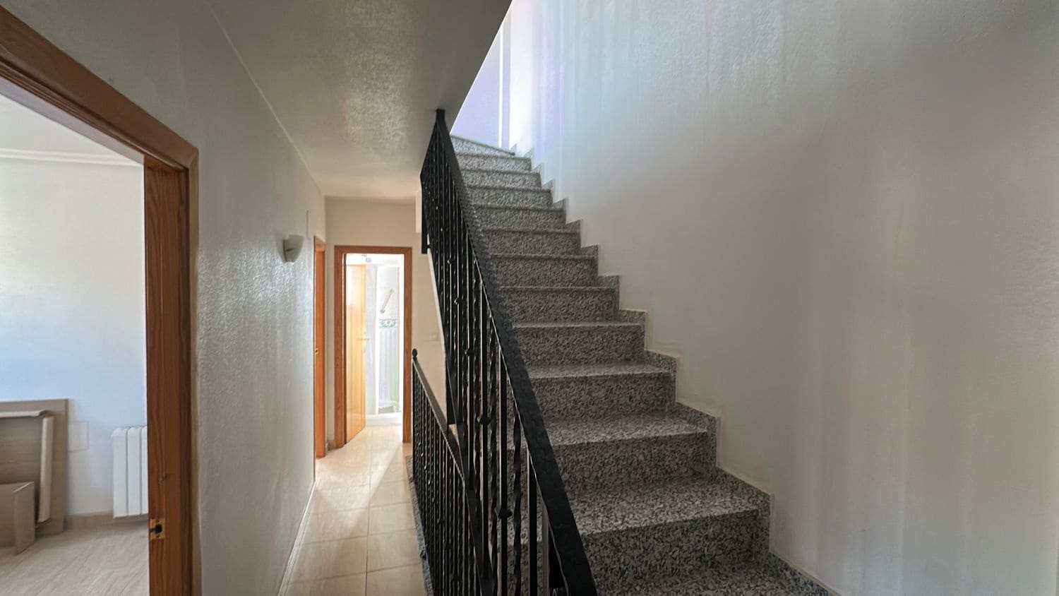 3 bedroom Townhouse for rent in Daya Nueva with garage - € 1,200 (Ref: 9564289)