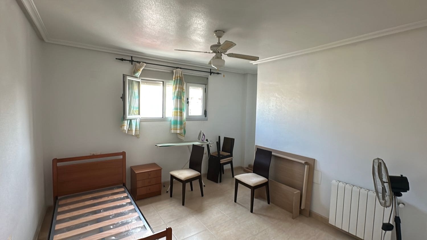 3 bedroom Townhouse for rent in Daya Nueva with garage - € 1,200 (Ref: 9564289)