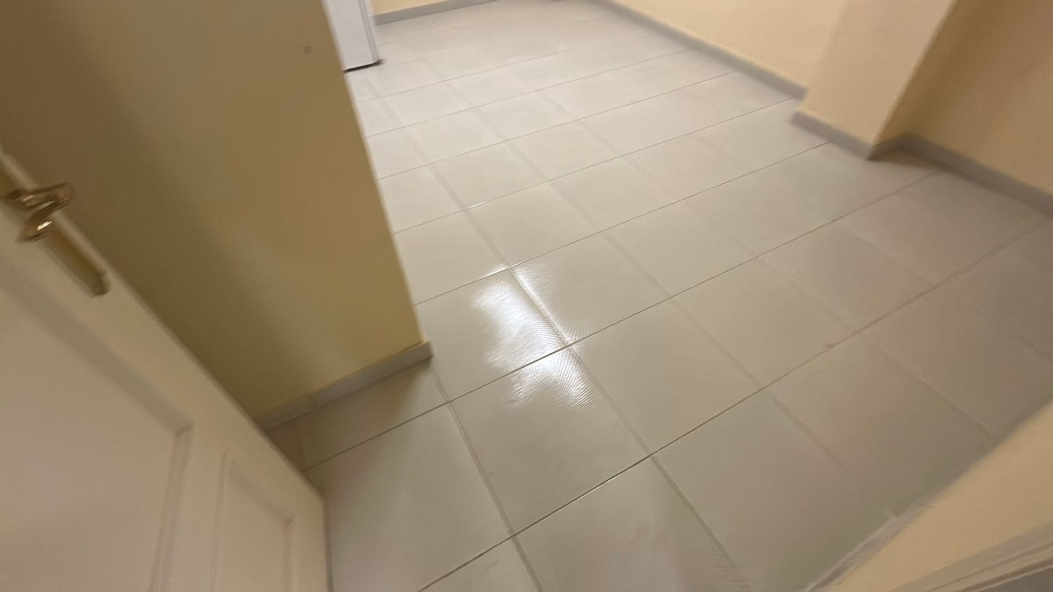 Kontor til leje i Almoradi - € 700 (Ref: 9567978)