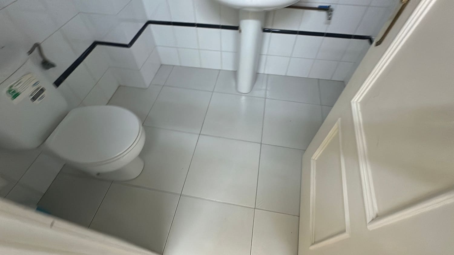 Kontor til leje i Almoradi - € 700 (Ref: 9567978)