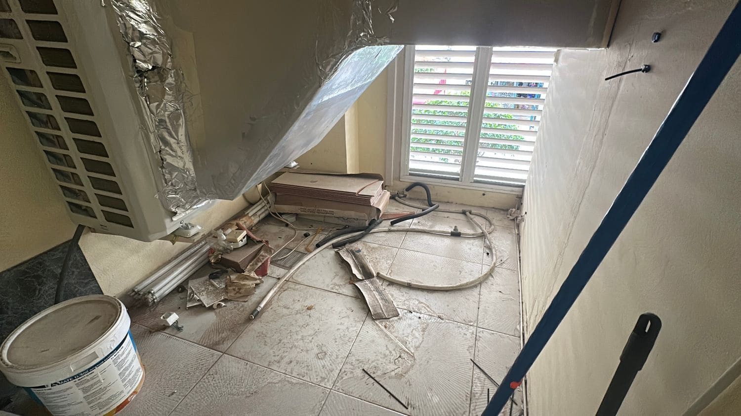 Kontor til leje i Almoradi - € 700 (Ref: 9567978)