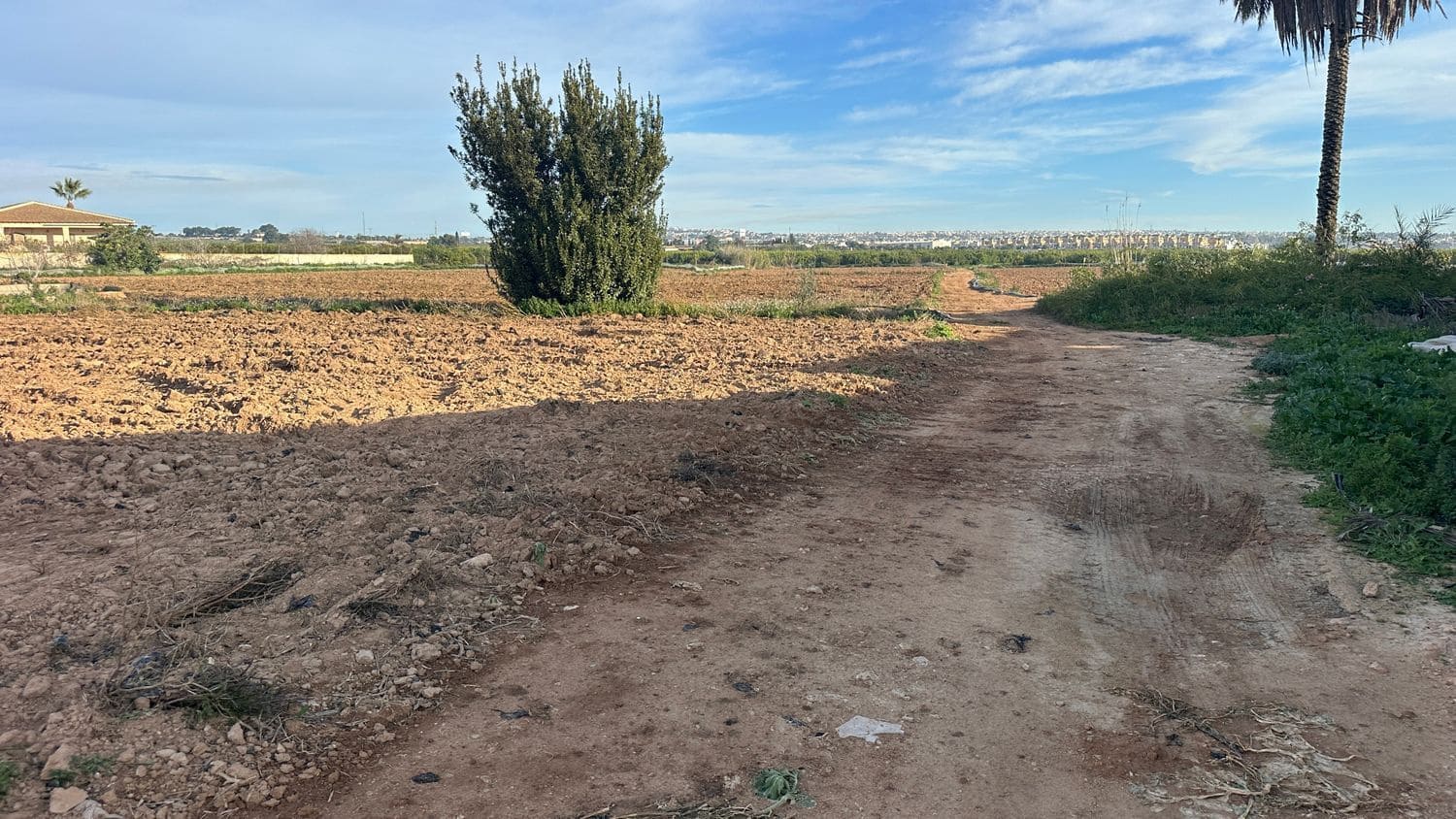 Finca/Herregård til salgs i Ciudad Quesada med garasje - € 265 000 (Ref: 9567979)