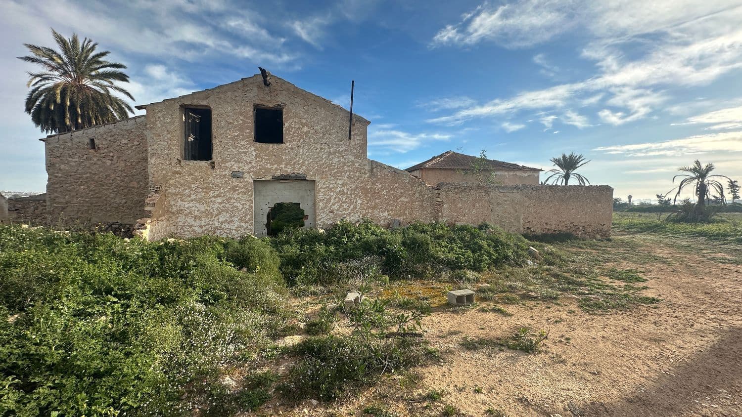 Finca/Herregård til salgs i Ciudad Quesada med garasje - € 265 000 (Ref: 9567979)