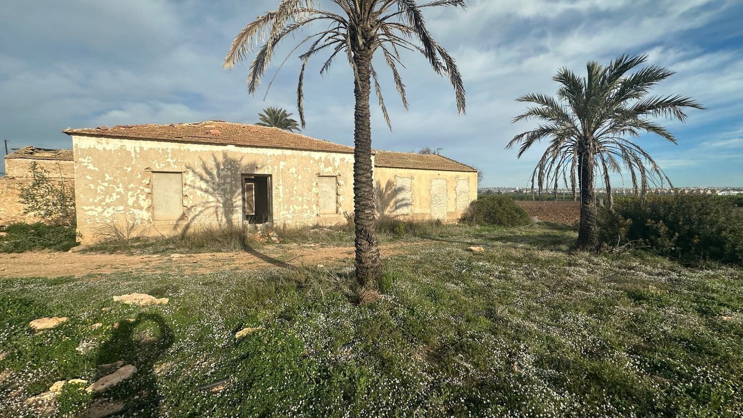 Finca/Herregård til salgs i Ciudad Quesada med garasje - € 265 000 (Ref: 9567979)