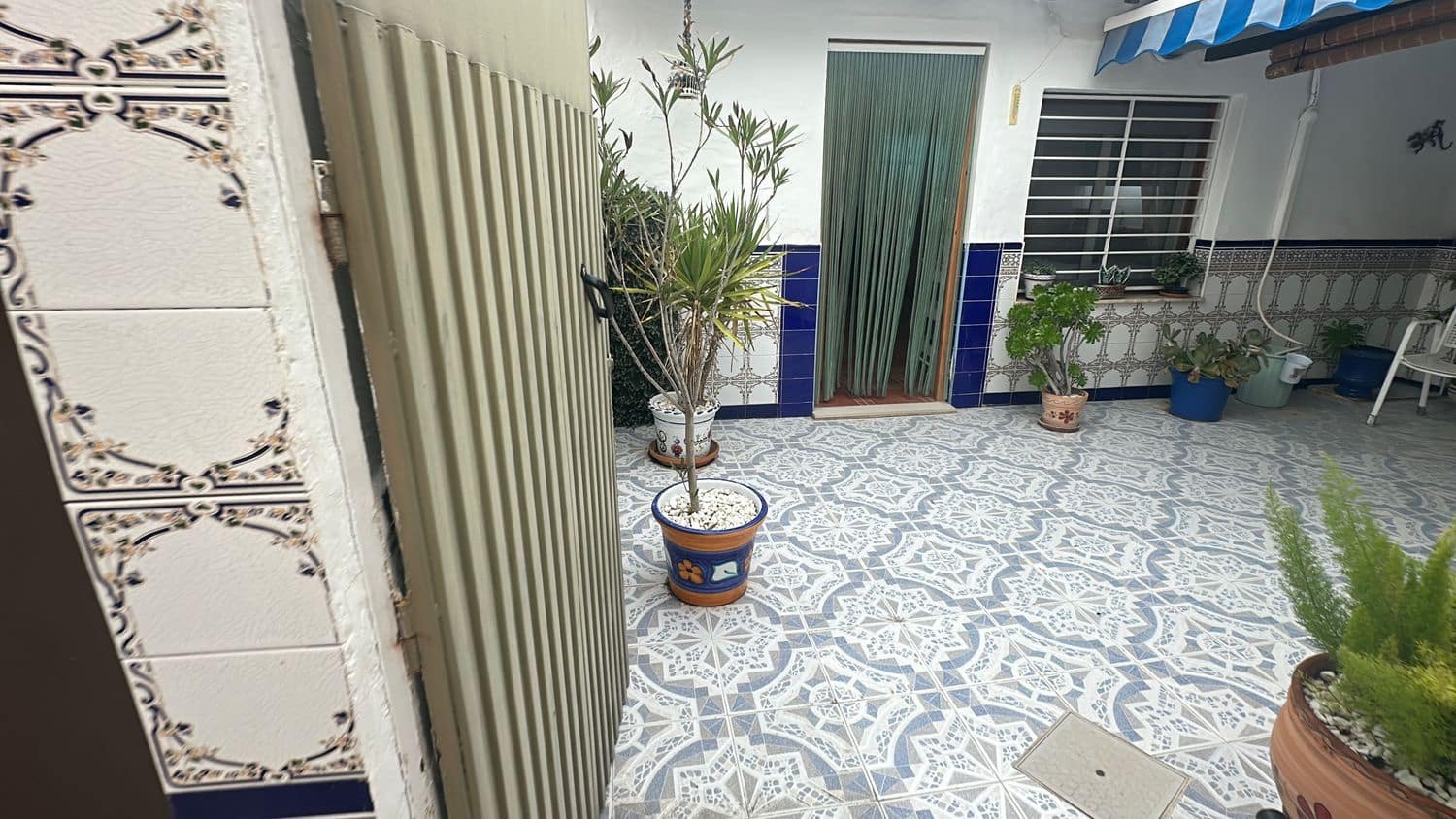 Casa de 3 habitaciones en Orihuela en venta con garaje - 159.900 € (Ref: 9590457)