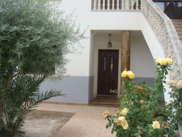 2 soverom Hus til salgs i Molins - Campaneta - San Bartolomé, Orihuela med garasje - € 145 000 (Ref: 9624218)