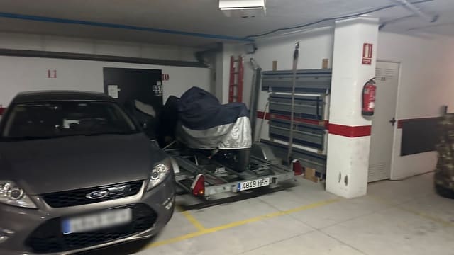 Garage à vendre à Rojales - 12 000 € (Ref: 9700350)