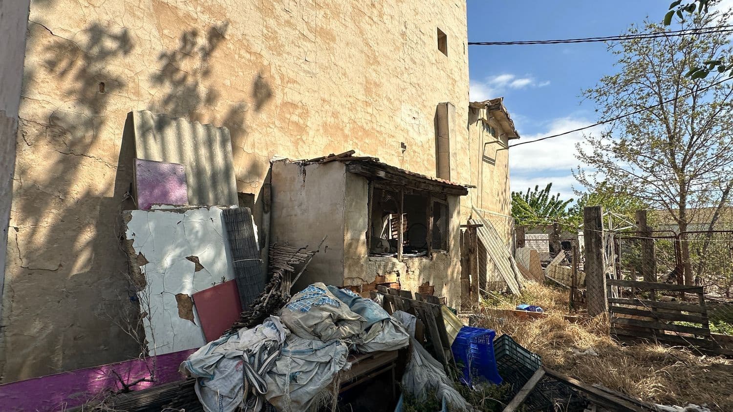 3 bedroom Villa for sale in Rojales with garage - € 135,000 (Ref: 9721050)