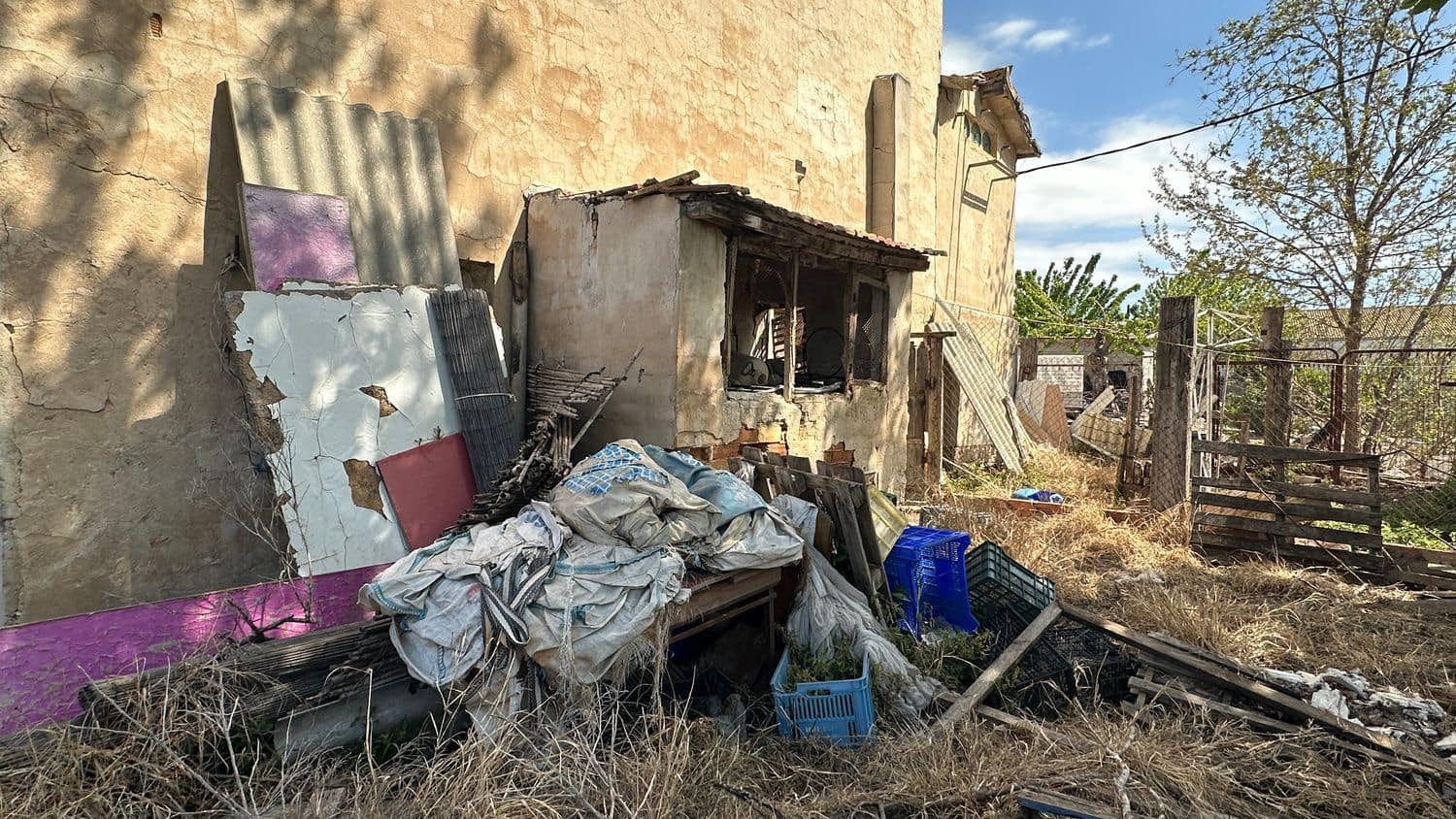 3 bedroom Villa for sale in Rojales with garage - € 135,000 (Ref: 9721050)