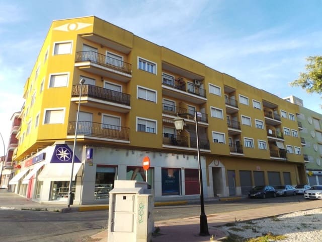 3 quarto Apartamento para venda em Almoradí com garagem - 125 000 € (Ref: 9737885)
