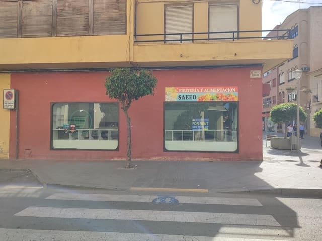 Kommersiell til leie i Almoradí - € 800 (Ref: 9819841)