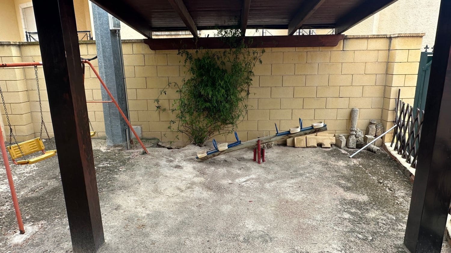 3 bedroom Villa for rent in Orihuela with pool garage - € 1,000 (Ref: 9824264)