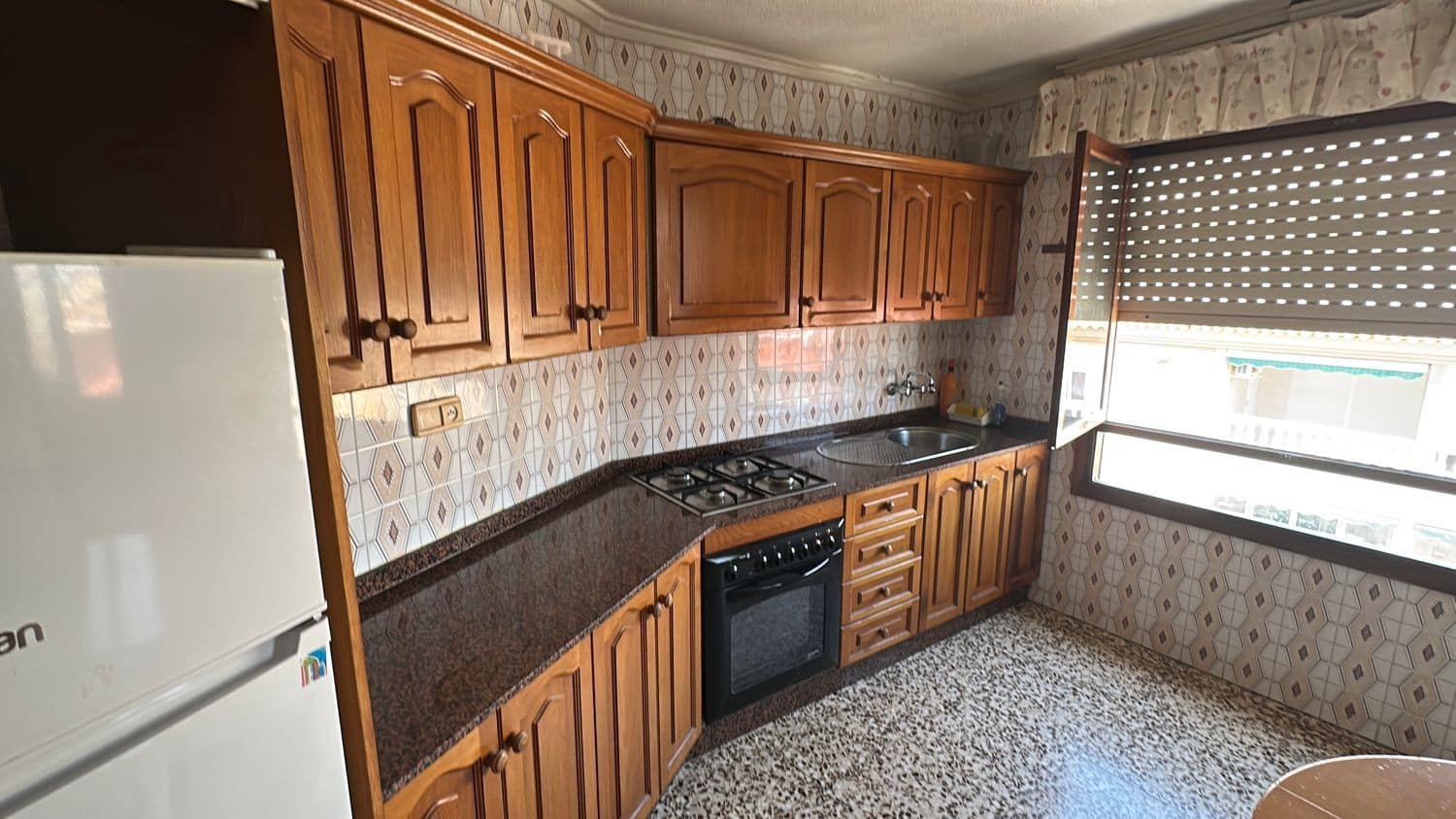 3 soveværelse Lejlighed til salg i Torrevieja med garage - € 140.000 (Ref: 9895557)