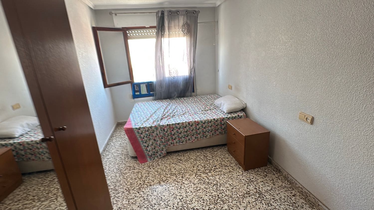 3 soveværelse Lejlighed til salg i Torrevieja med garage - € 140.000 (Ref: 9895557)